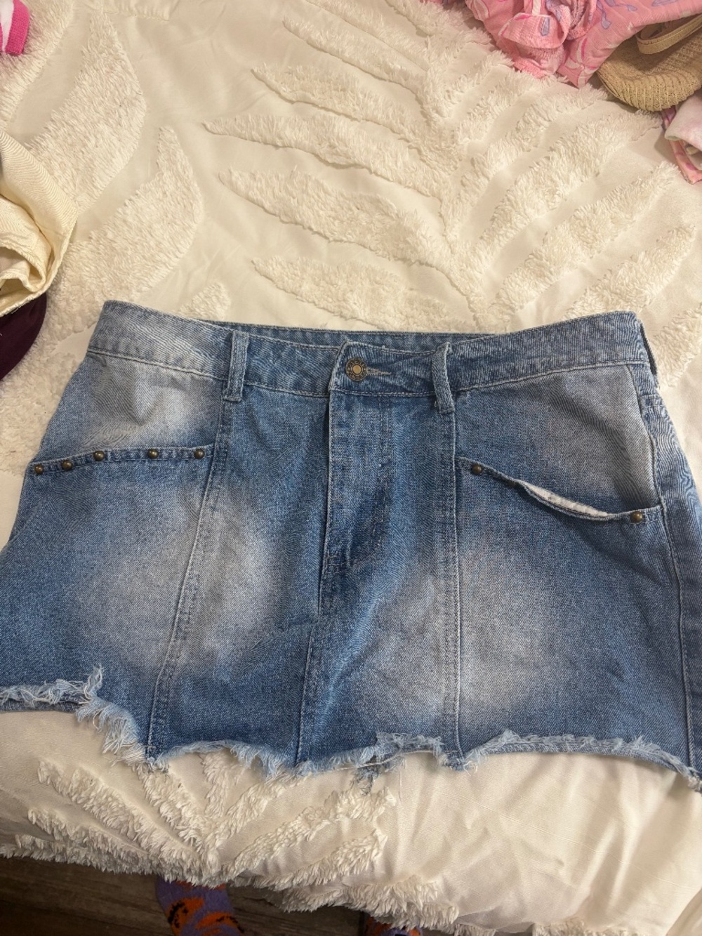 Denim washed jean skirt